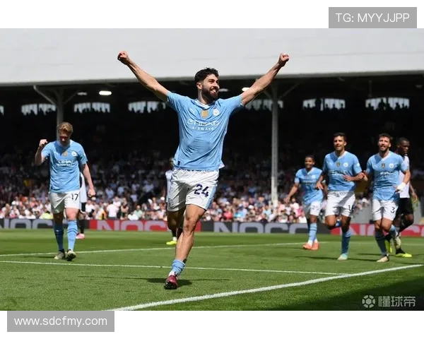 格瓦迪奥尔在足球技术革新中展现全能型后卫的实力与潜力