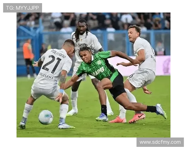 那不勒斯球员近期表现稳健,攻防两端持续提升 那不勒斯球员近期表现稳健,攻防两端持续提升