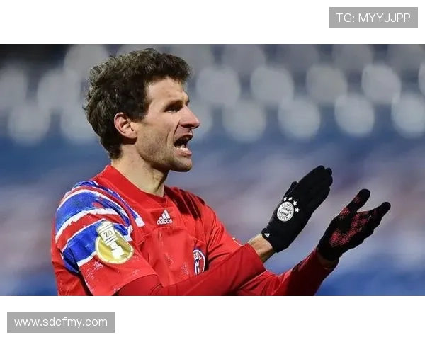 因扎吉战术解析:高位逼抢与快速反击中的攻守平衡 因扎吉战术解析:高位逼抢与快速反击中的攻守平衡