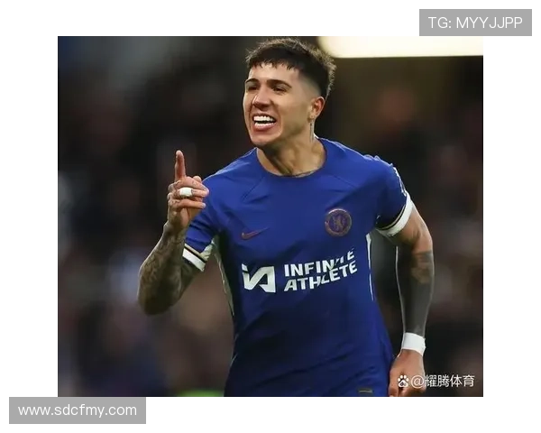 恩佐英超表现平平：战术适配与比赛节奏如何限制其发挥