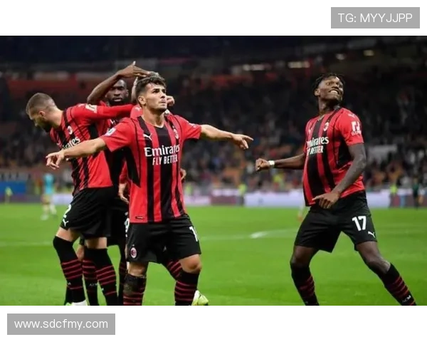 AC米兰中场表面稳固，控场能力不足已逐步反映在比赛走势中